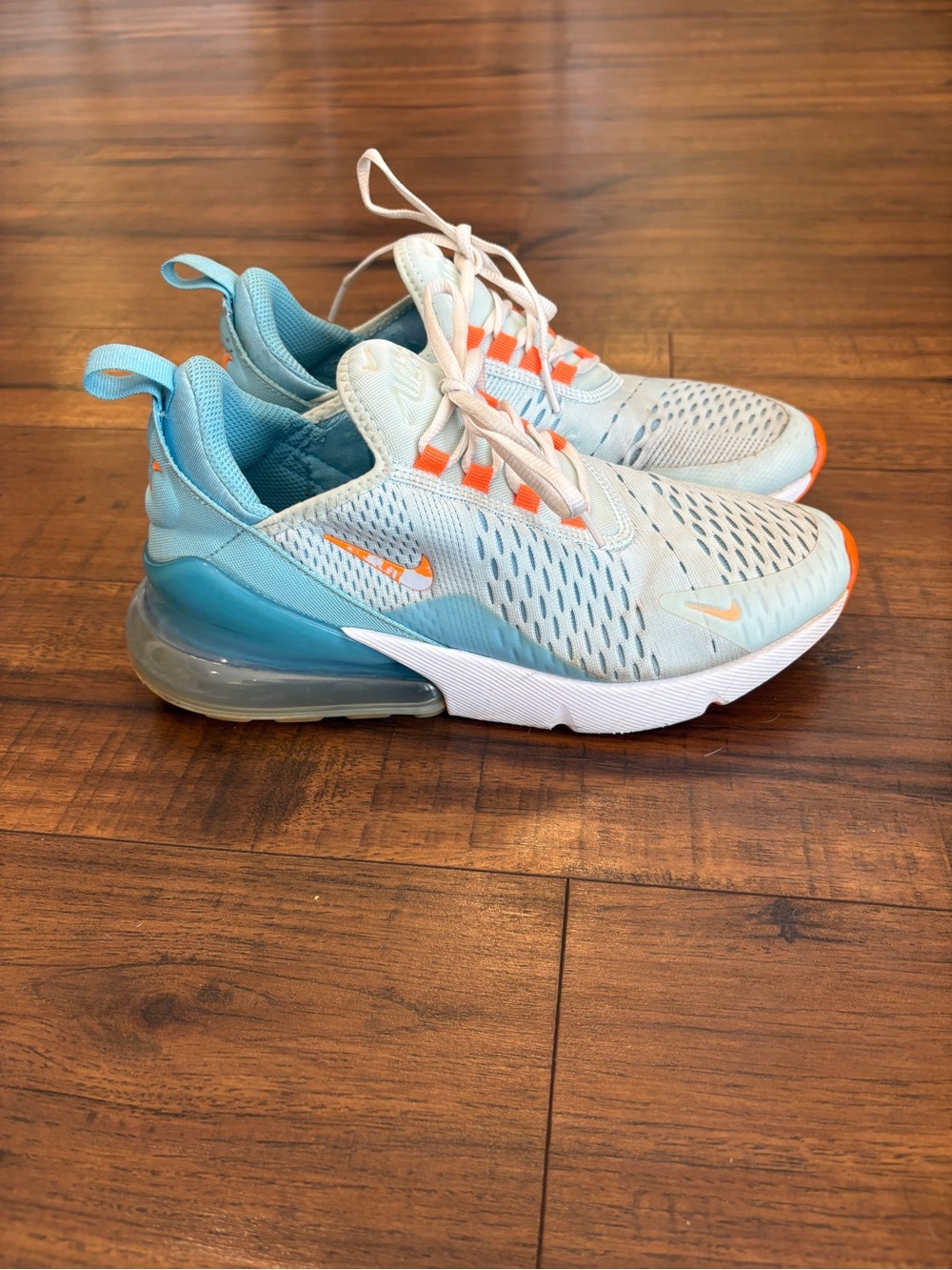 Nike Air Max 270 GS Glacier Blue Youth 6 Women's 8 Athletic Sneaker HF4785-474